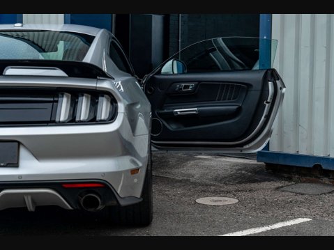 Ford Mustang 5.0 Mustang GT 2dr 8