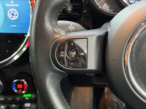 Mini Hatch 1.5 Cooper Classic Hatchback 5dr Petrol Steptronic Euro 6 (s/s) (136 ps) 27