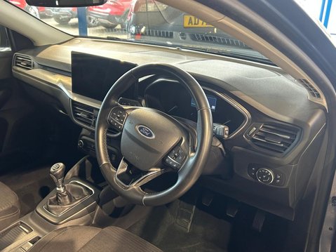 Ford Focus 1.0T EcoBoost MHEV Titanium Euro 6 (s/s) 5dr 14