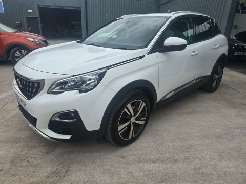 Peugeot 3008 PURETECH S/S ALLURE 6