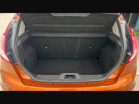 Ford Fiesta TITANIUM 7