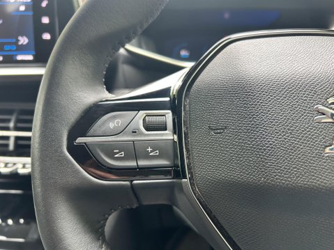 Peugeot 2008 PURETECH S/S ALLURE PREMIUM 25