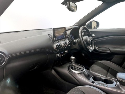 Nissan Juke 1.6 N-Connecta SUV 5dr Petrol Hybrid Auto Euro 6 (143 ps) Air Con - Alloys 15