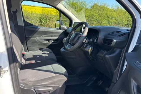 Citroen Berlingo 950 Enterprise XL 102 ps BlueHdi Panel Van 19