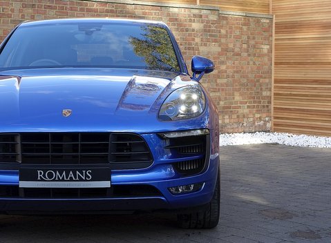 Porsche Macan GTS 5