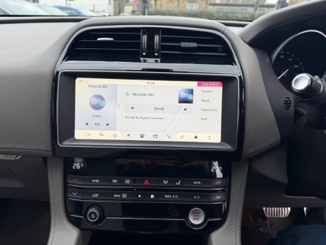 Jaguar F-Pace PORTFOLIO AWD 12