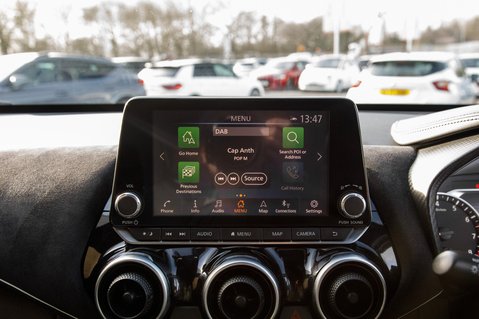 Nissan Juke DIG-T TEKNA PLUS 21