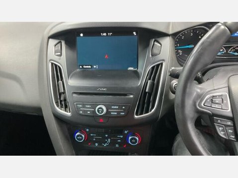 Ford Focus 1.5 TDCi Titanium Euro 6 (s/s) 5dr 6