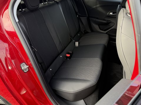 Vauxhall Corsa 100kW Elite Premium 50kWh 5dr Auto [11kWCh] 33