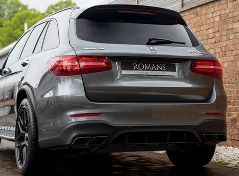 Mercedes-Benz GLC GLC 63 S 4Matic 26
