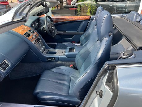 Aston Martin DB9 5.9 V12 Volante 2dr Petrol Seq (EU4) (394 g/km, 450 bhp) 32