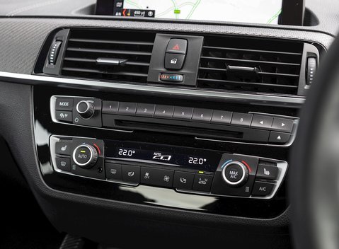 BMW M2 Competition 19