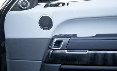 Land Rover Range Rover Sport 5.0 SVR 18