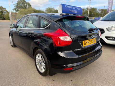 Ford Focus 1.0T EcoBoost Titanium Euro 5 (s/s) 5dr 10