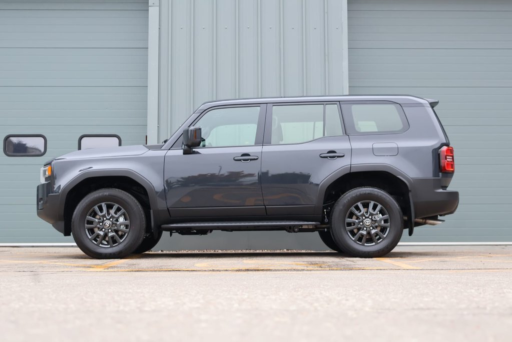 Toyota Land Cruiser BRAND NEW COMMERCIAL WITH A OEM REAR SEAT CONVERSION 8