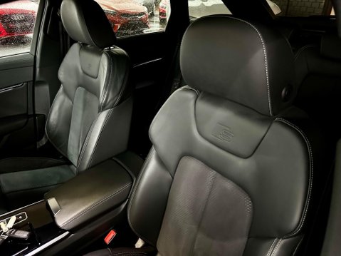 Audi A6 2.0 TFSI 40 Black Edition S Tronic Euro 6 (s/s) 5dr 19