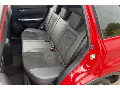 Suzuki Vitara 1.4 Boosterjet 48V Hybrid SZ5 5dr 39
