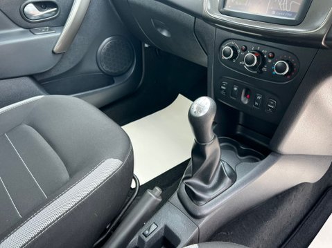 Dacia Sandero Stepway LAUREATE DCI 44