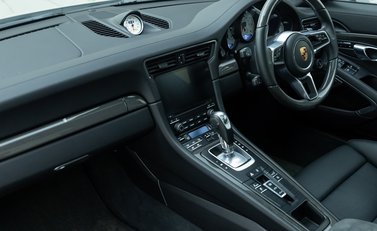 Porsche 911 Turbo S (991.2) 21