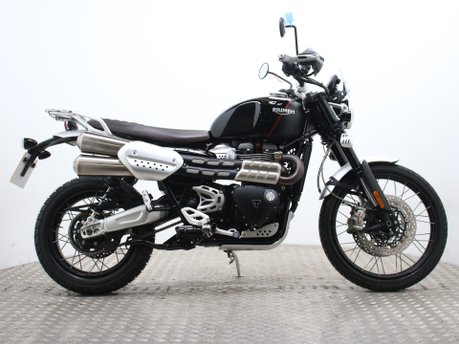 Triumph Scrambler 1200 SCRAMBLER 1200 XC SHOWCASE