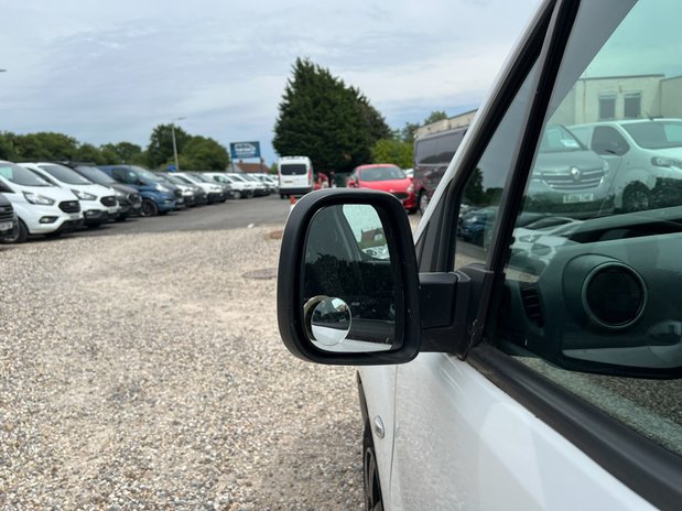 Peugeot Partner SWB L1H1 Low Roof Professional Air Con Sensors EURO 6 NO VAT 19