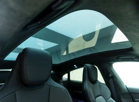 Porsche Taycan Turbo S 12