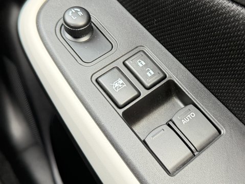 Suzuki Swift 1.2 Dualjet 83 12V Hybrid SZ-L 5dr 34
