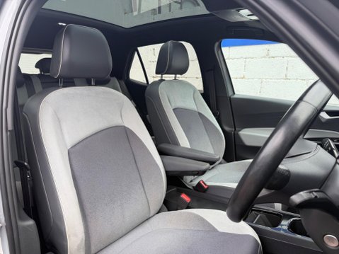 Volkswagen ID.3 Pro Performance 58kWh Family Auto 5dr 46