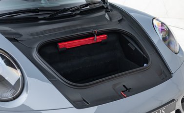 Porsche 911 Targa 4 GTS (992) 55