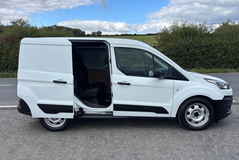 Ford Transit Connect 220 Leader DCIV Selectshift Auto - Sat Nav / 5 Seats / Rear Camera 10