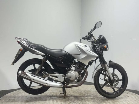 Yamaha YBR 125 2010 26K RUNNING PROJECT BIKE COMMUTER LEARNER BIKE 125CC