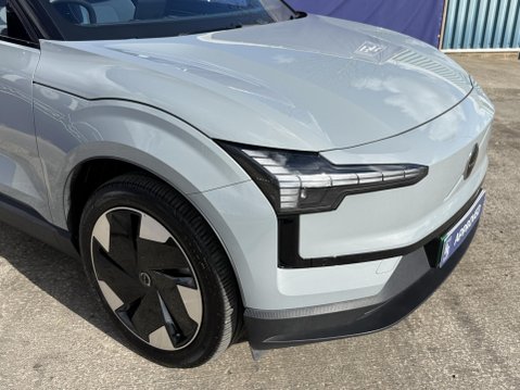 Volvo Ex30 Twin Performance 69kWh Plus SUV 5dr Electric Auto AWD (428 ps) 13