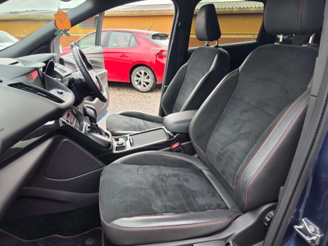 Ford Kuga 2.0 Kuga ST-Line Edition TDCi 4x4 Auto 4WD 5dr 28