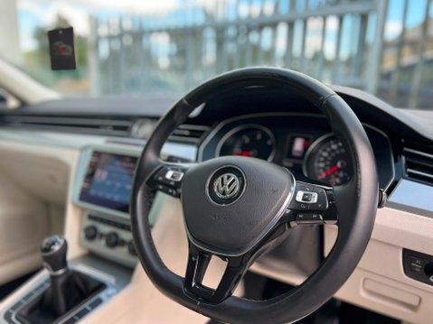 Volkswagen Passat SE BUSINESS TDI BLUEMOTION TECHNOLOGY 35