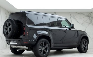 Land Rover Defender 110 X-Dynamic S D300 MHEV 7