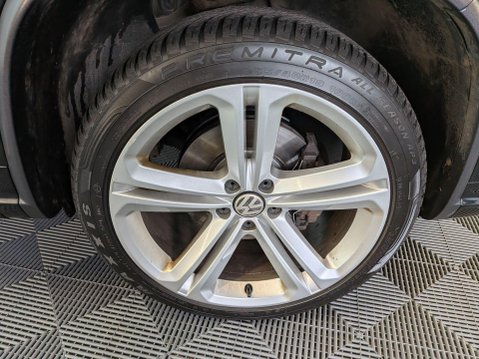 Volkswagen Tiguan 2.0 TDI BlueMotion Tech R-Line 4WD Euro 6 (s/s) 5dr 32