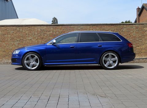 Audi RS6 Avant Plus 17