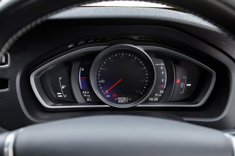 Volvo V40 T2 R-DESIGN NAV PLUS 14