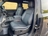 Land Rover Defender 3.0 D250 MHEV X-Dynamic SE Auto 4WD Euro 6 (s/s) 3dr 29