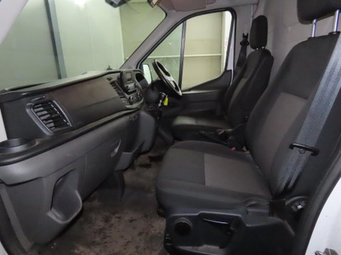 Ford Transit 2.0 350 EcoBlue Leader FWD L2 H2 Euro 6 (s/s) 5dr 8