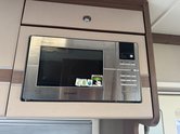 Elddis Majestic 254 2 Belt|4 Berth|Transverse Island Bed|Kitchen|Bathroom|Large Fridge Freezer 15