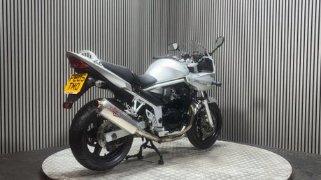 Suzuki Bandit 2005 18K NEW MOT IDEAL FIRST BIG BIKE A2 650CC COMMUTER BIKE 4