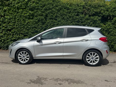 Ford Fiesta Fiesta 1.0T EcoBoost Titanium Hatchback 5dr Petrol 30