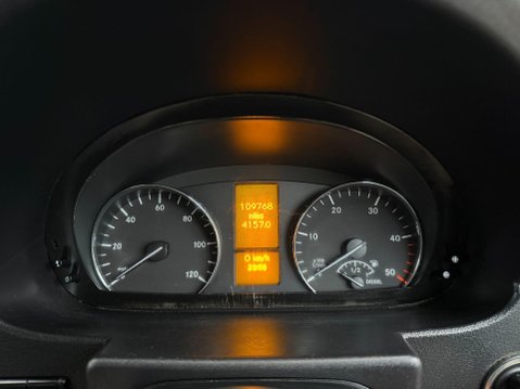 Mercedes-Benz Sprinter 2.1 313 CDi BlueEFFICIENCY Tipper 4dr Diesel Manual RWD L2 (211 g/km, 129 b 36