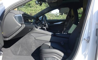 Porsche Panamera 4S 8