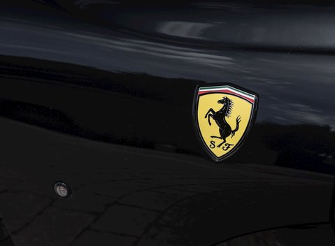 Ferrari 812 Superfast 27