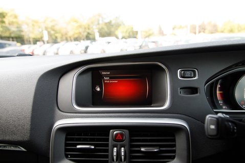 Volvo V40 T3 CROSS COUNTRY PRO 20