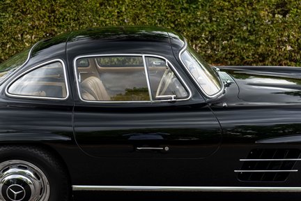 Mercedes-Benz 300 SL Gullwing 19