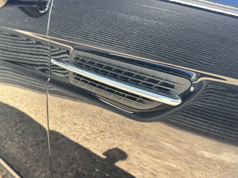 Mercedes-Benz SLC SLC 250 D AMG LINE 11