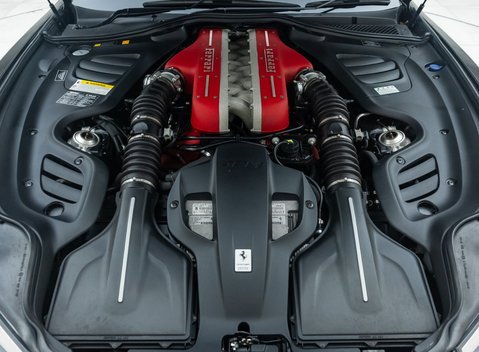 Ferrari GTC4 Lusso V12 36